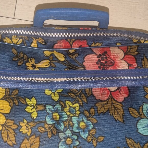 Vintage 70s Floral Bantam Carry-On Suitcase Travel Bag Hippie Boho 10"x16" - Picture 4 of 7